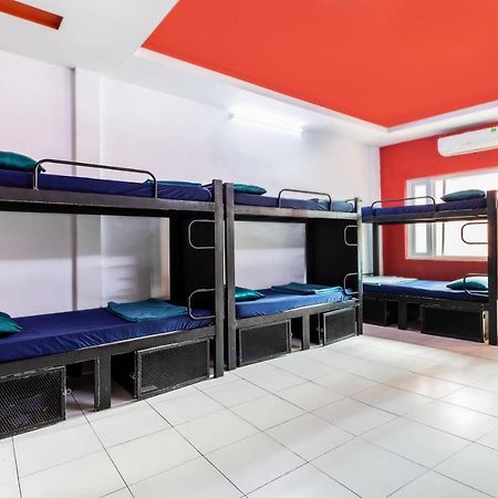 Hangout Hostel Hcm (Adults Only) Ho Chi Minh-stad Buitenkant foto