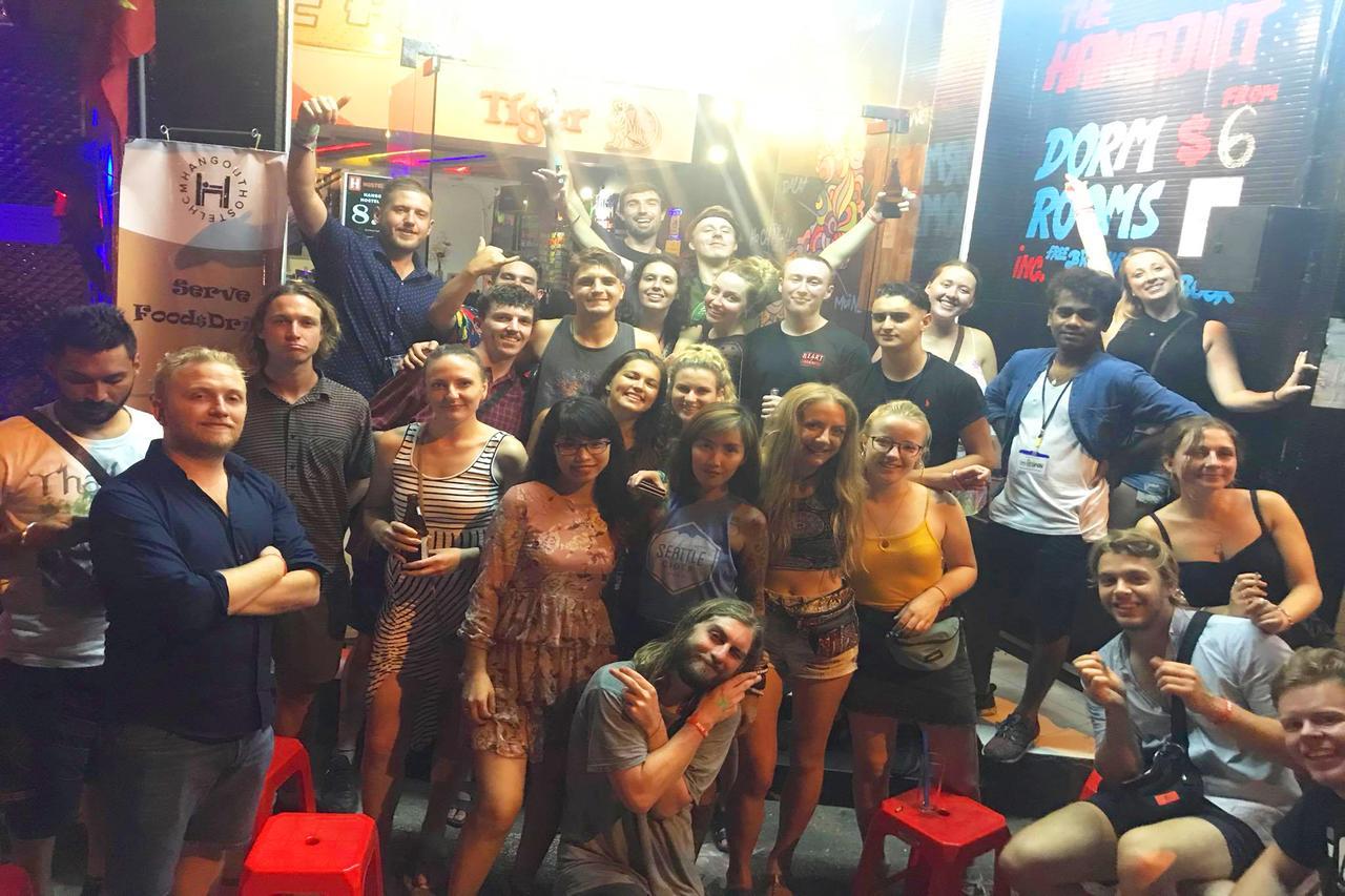 Hangout Hostel Hcm (Adults Only) Ho Chi Minh-stad Buitenkant foto