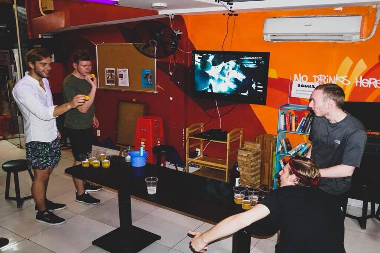 Hangout Hostel Hcm (Adults Only) Ho Chi Minh-stad Buitenkant foto