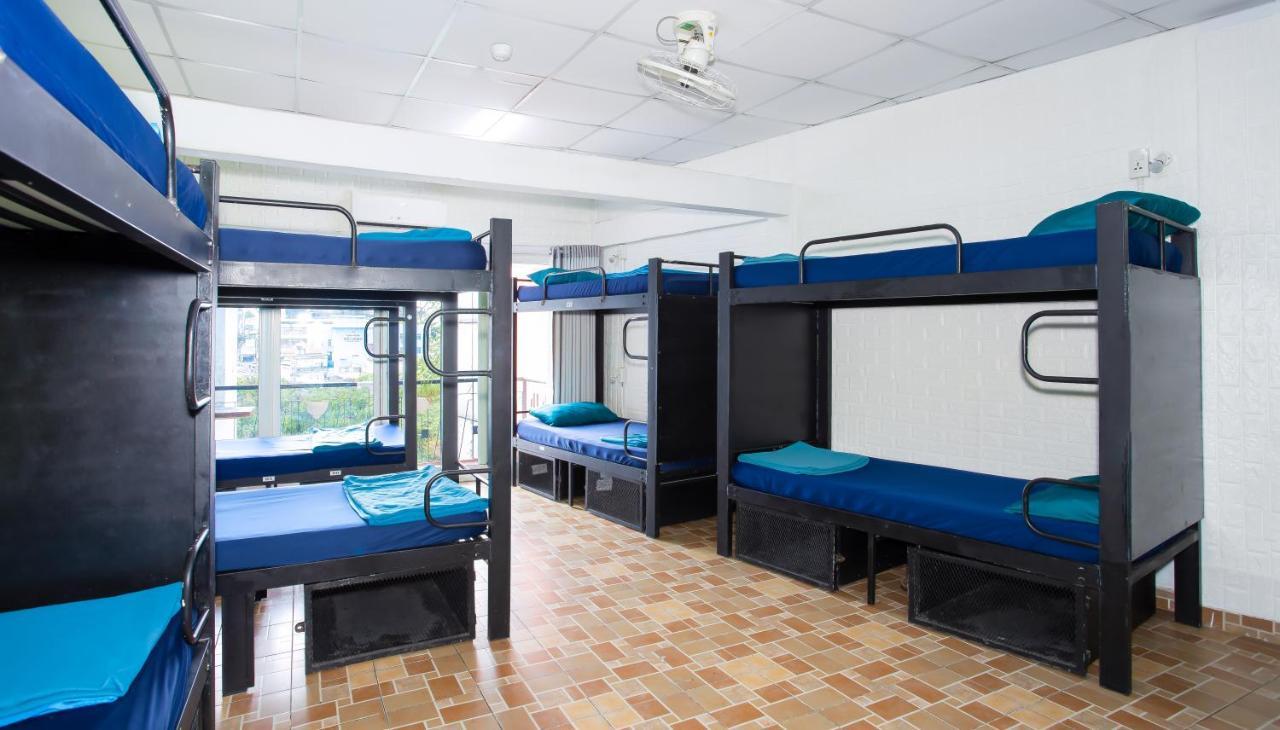Hangout Hostel Hcm (Adults Only) Ho Chi Minh-stad Buitenkant foto