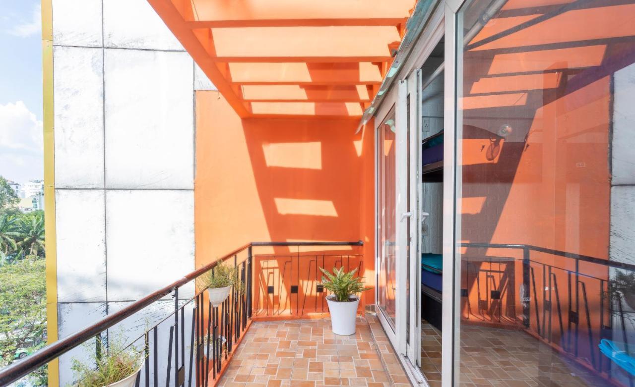 Hangout Hostel Hcm (Adults Only) Ho Chi Minh-stad Buitenkant foto