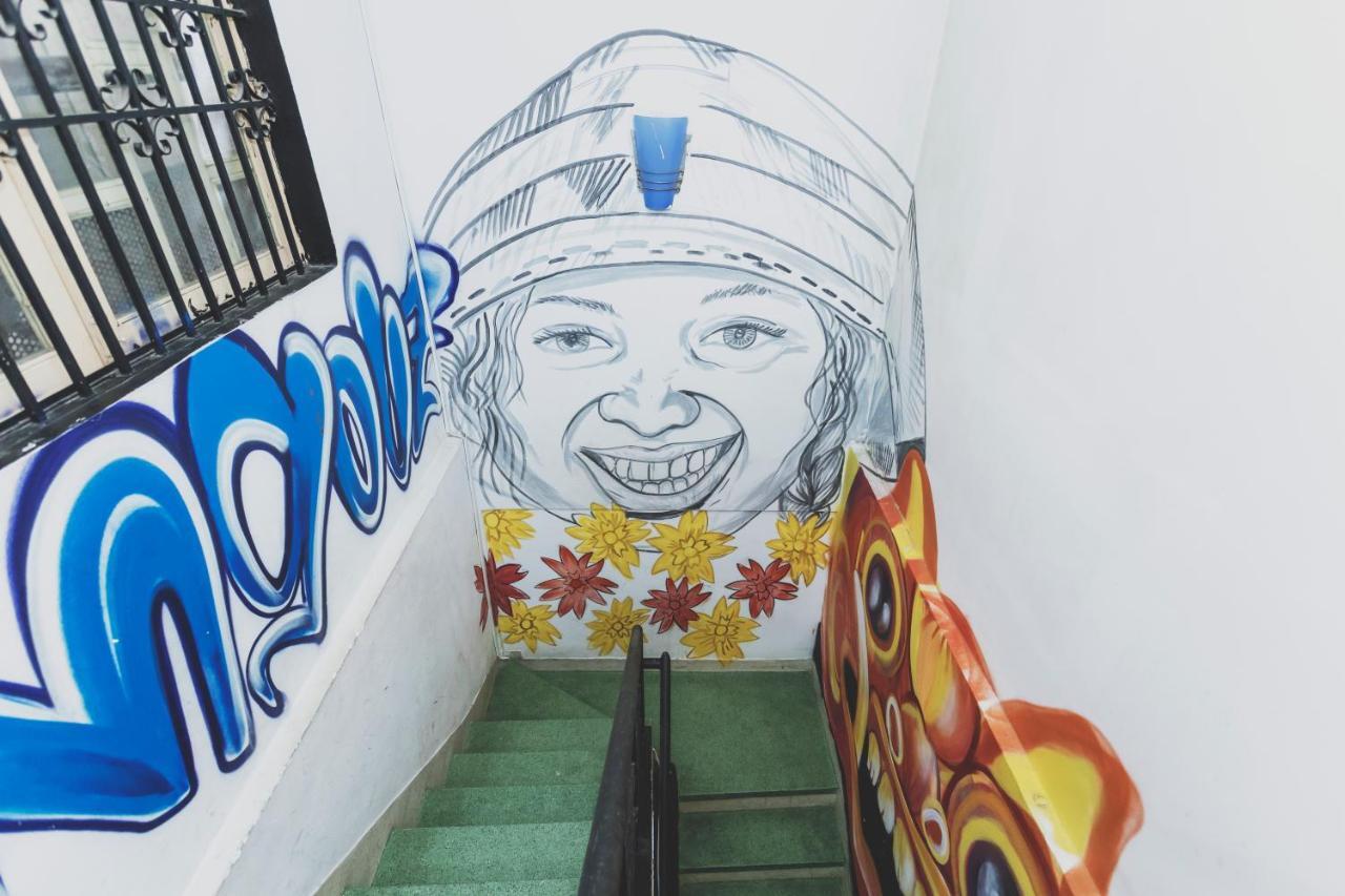Hangout Hostel Hcm (Adults Only) Ho Chi Minh-stad Buitenkant foto