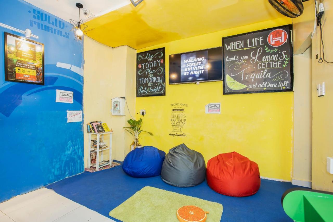Hangout Hostel Hcm (Adults Only) Ho Chi Minh-stad Buitenkant foto