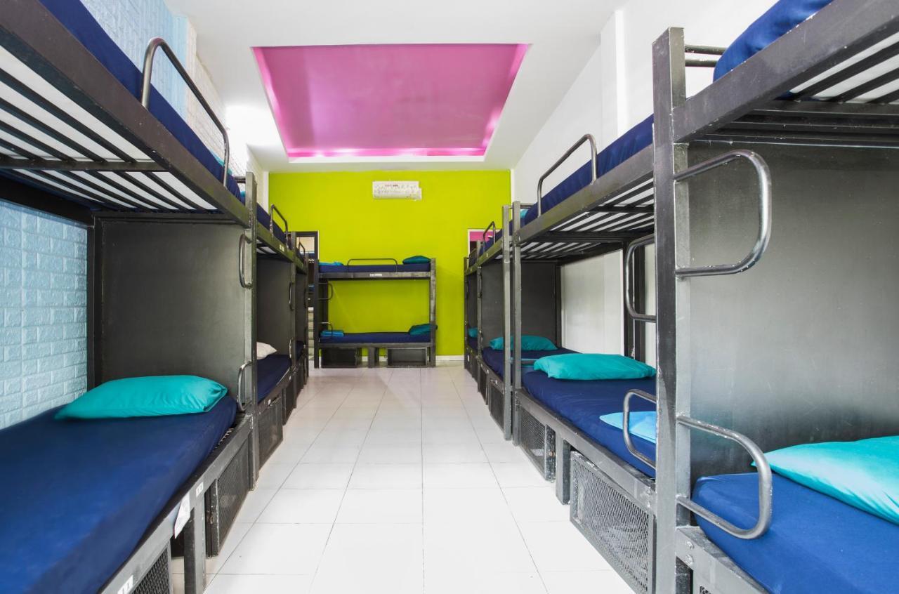 Hangout Hostel Hcm (Adults Only) Ho Chi Minh-stad Buitenkant foto